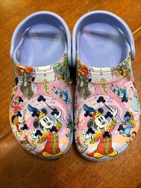 Disney Crocs 100 Anniversary Size Women 6 Men 4